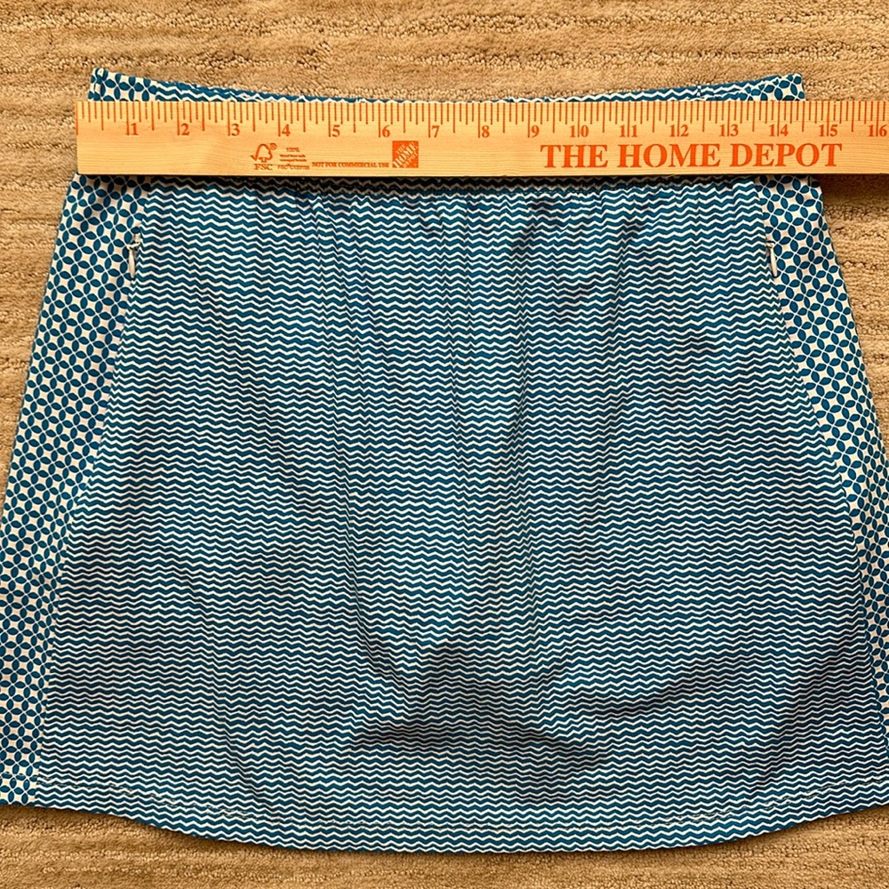 J. McLaughlin Athletic Skort | Skirt Blue Wave Pattern, Size Medium - Picture 9 of 14
